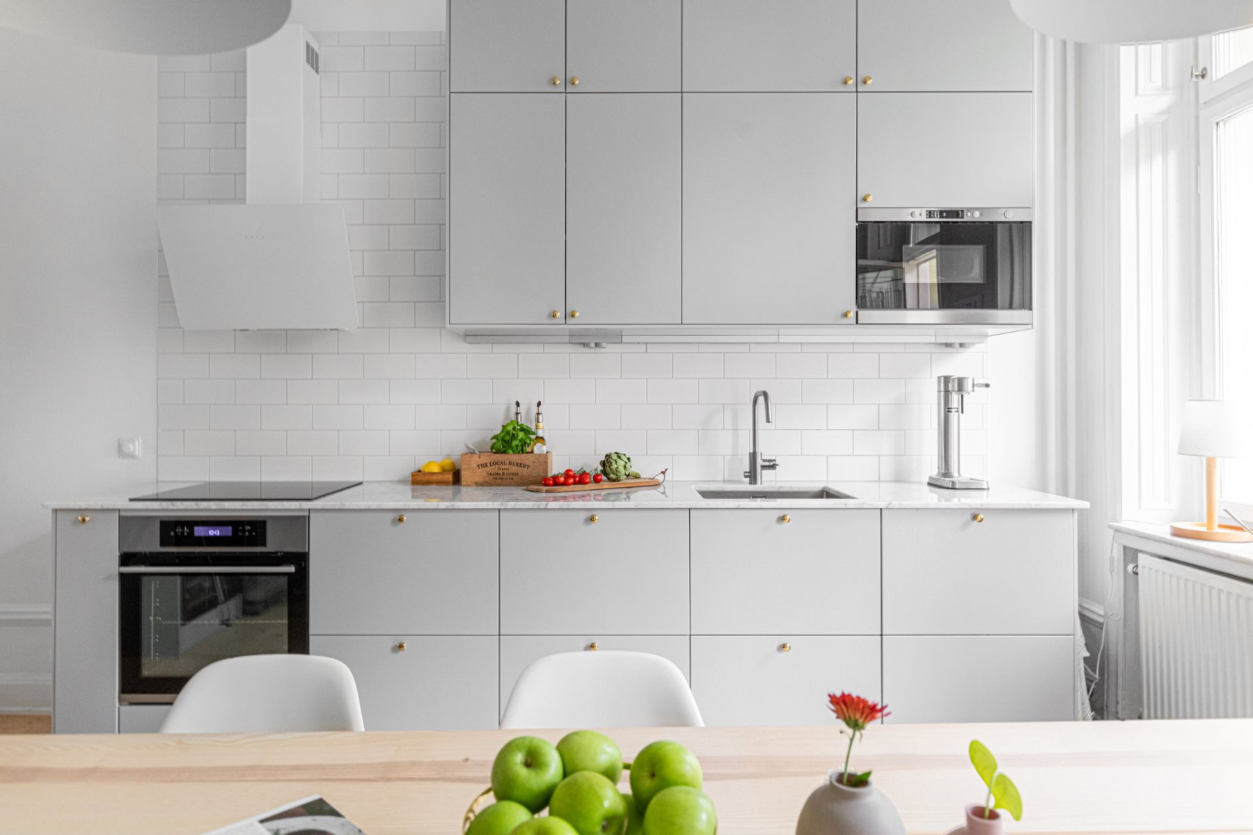Atvērtās virtuves – moderna mājokļa izvēle – Skandināvu Virtuves